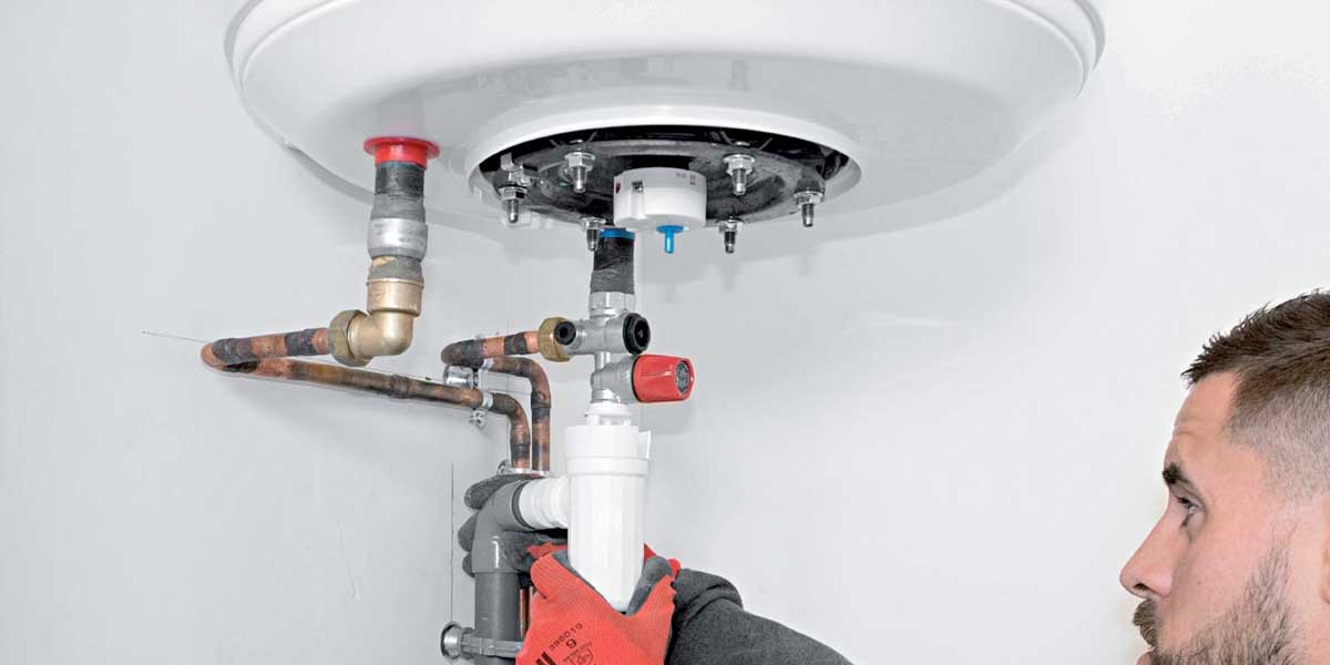 Installation de chauffe-eau et ballon d’eau chaude