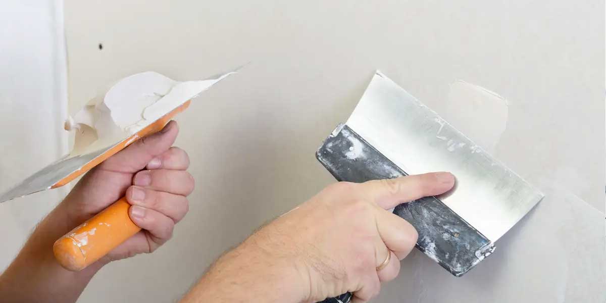 Préparation des supports (rebouchage, ponçage)