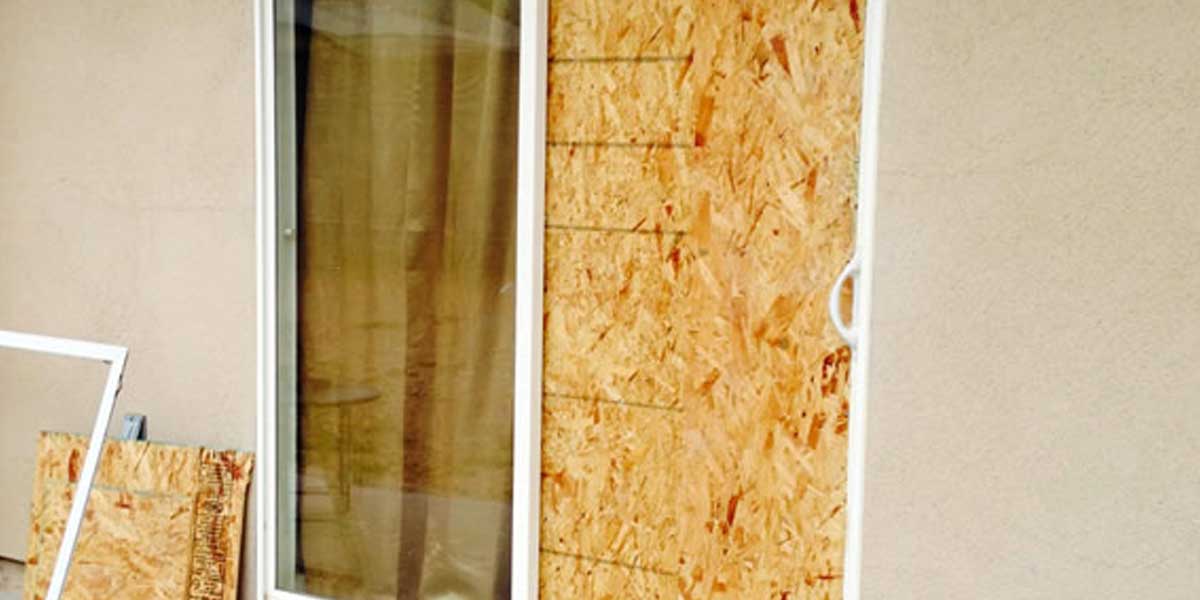 Sécurisation provisoire après bris de glace