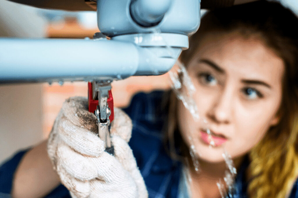 Comment réduire de 30 % le temps passé sur les travaux ponctuels en agence immobilière