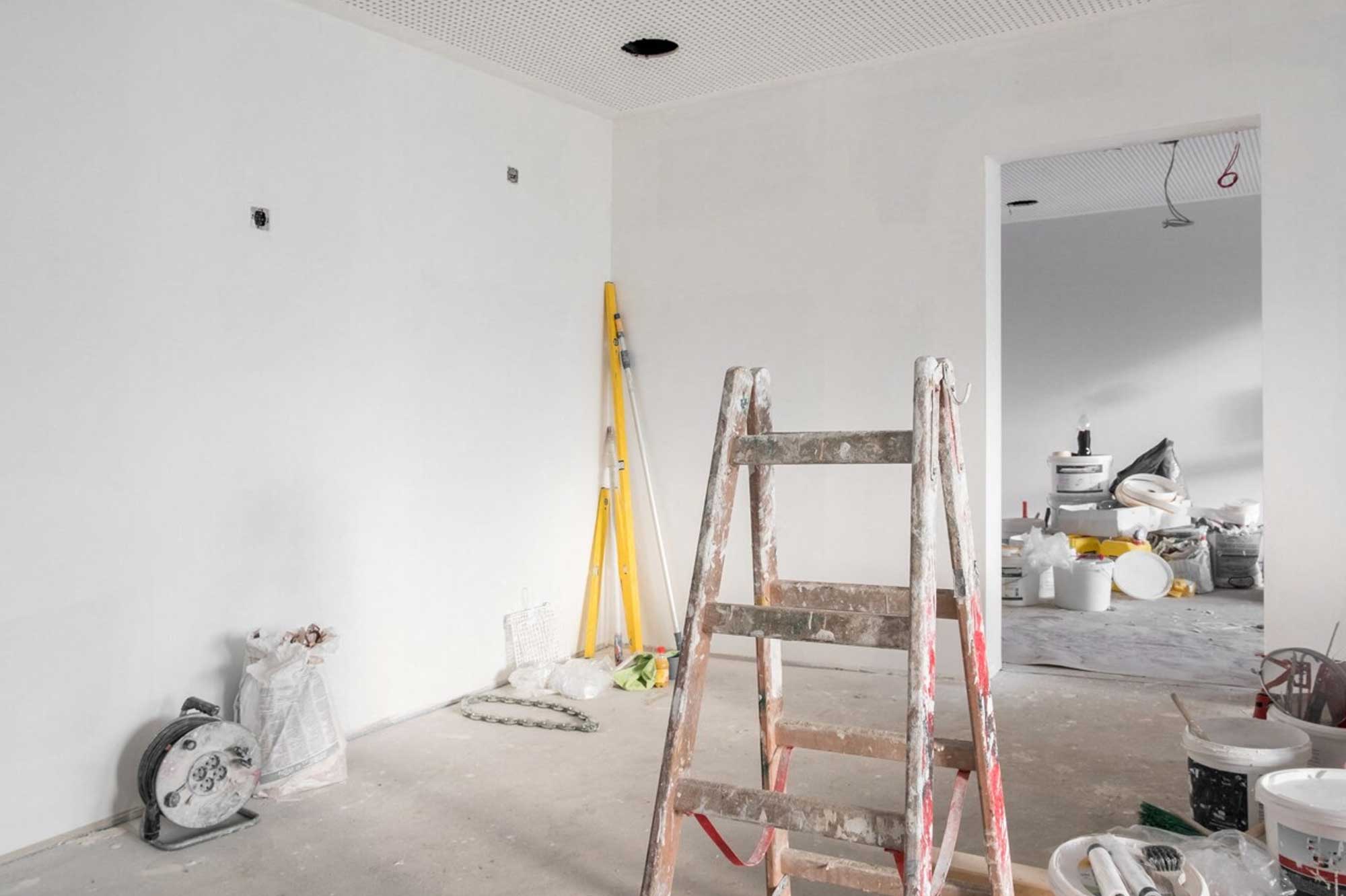 Quel budget travaux selon le type de bien (studio, T2, maison) ?